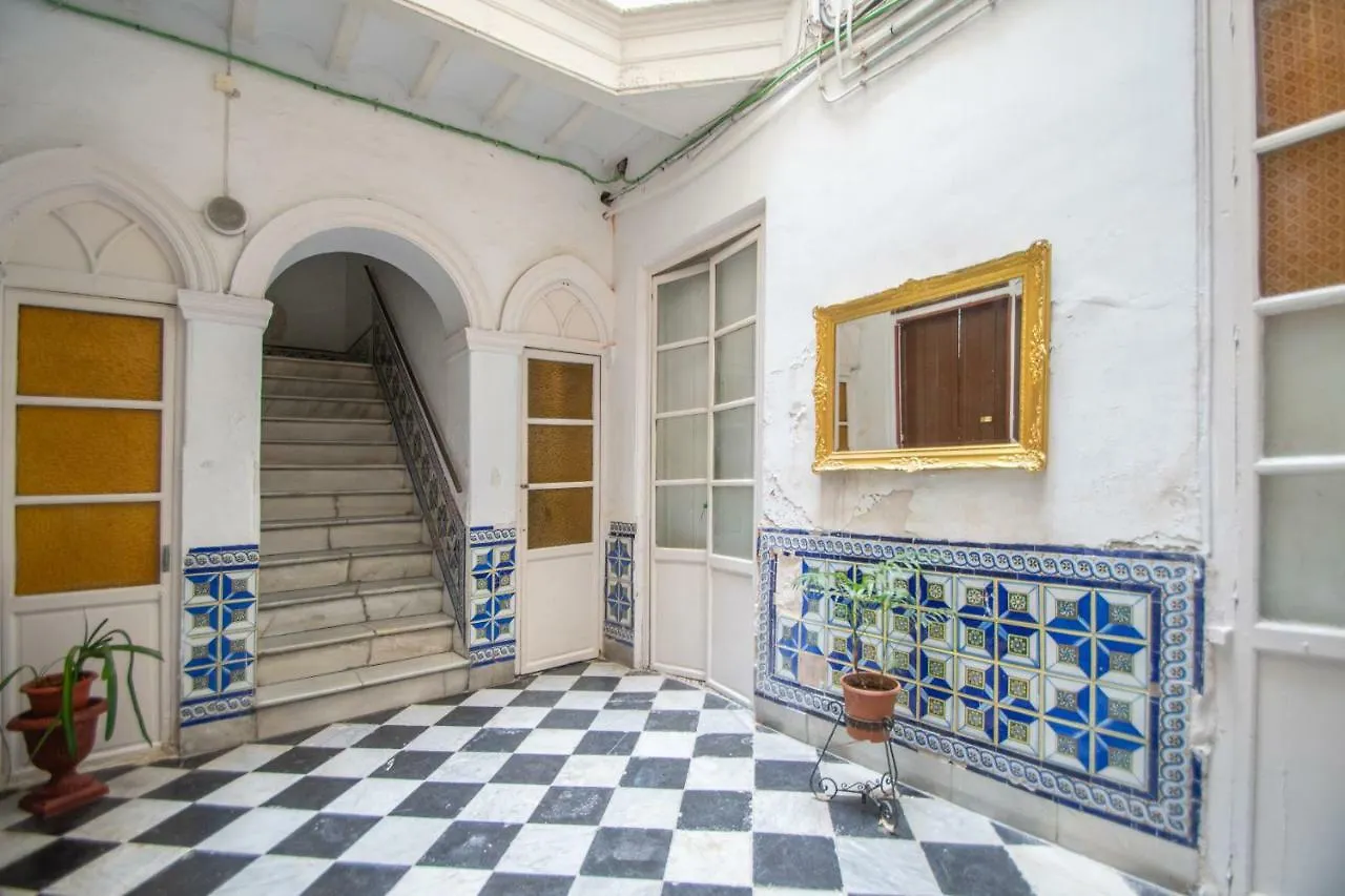 Apartamentos Las Musas de Cádiz 0*,  España