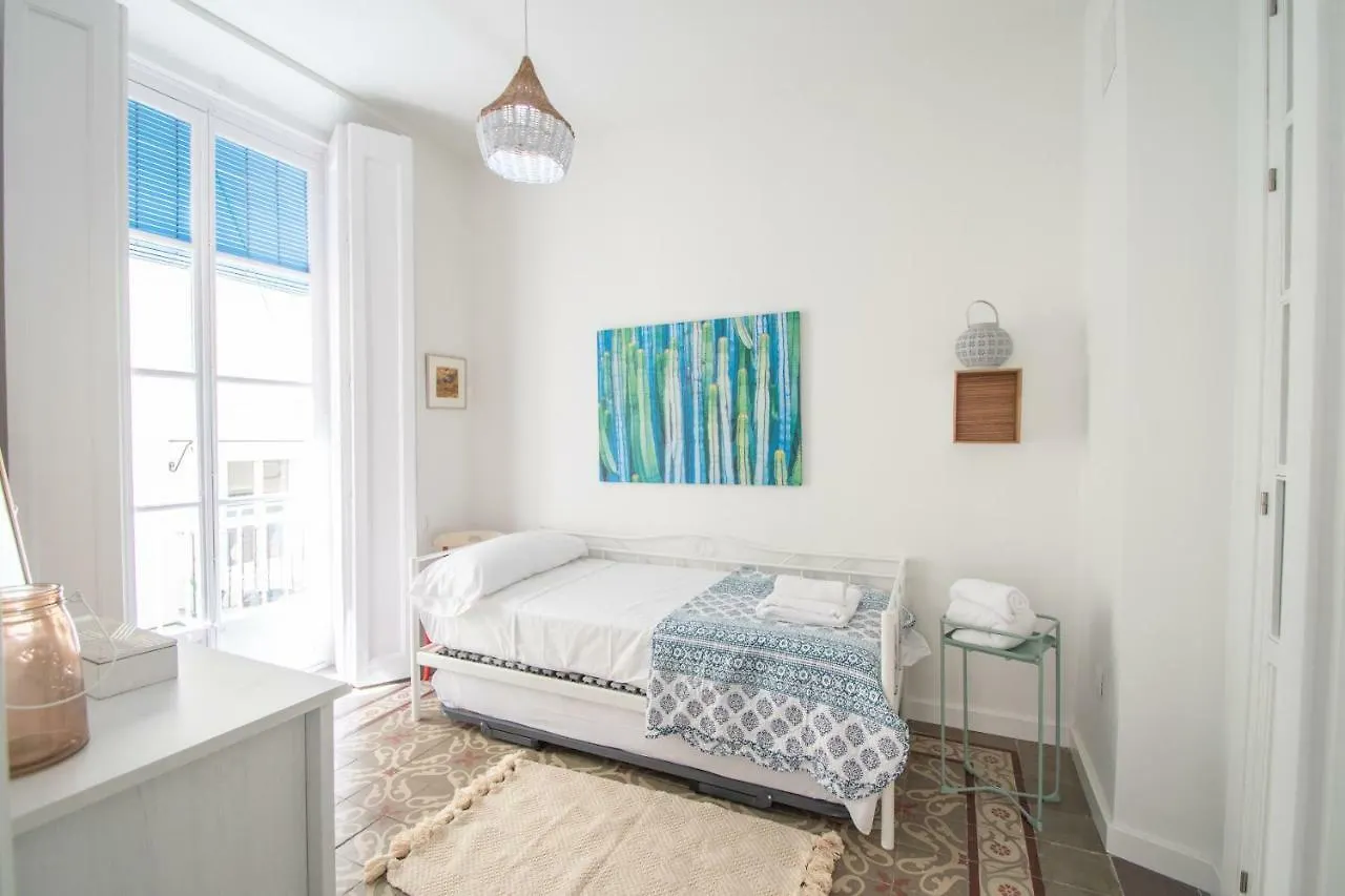 Apartamentos Las Musas de Cádiz 0*,